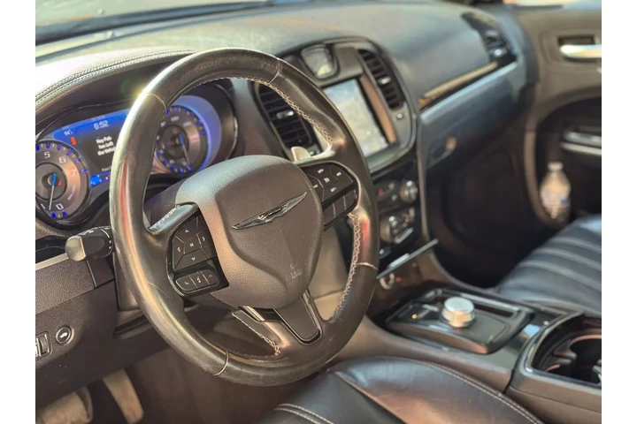$15990 : 2019 CHRYSLER 300 image 9