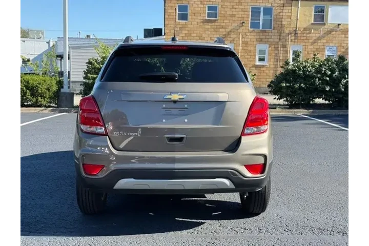 $18950 : Chevrolet Trax 2022 AWD LT 4 image 5