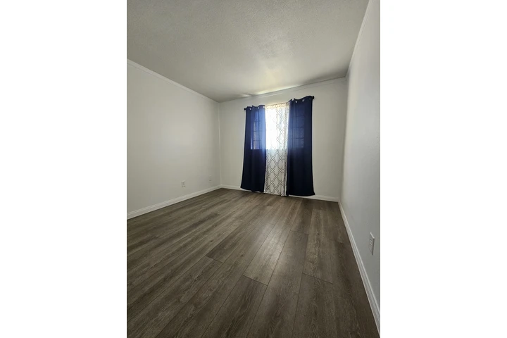 $800 : Recamara De Renta image 1