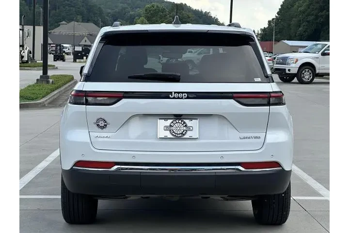 $39950 : Jeep Grand Cherokee 2024 4x4 image 6