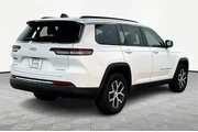 $31490 : Jeep Grand Cherokee L 2024 4 thumbnail