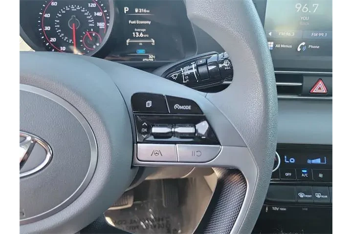 $15601 : Hyundai ELANTRA 2021 SEL 4dr image 5