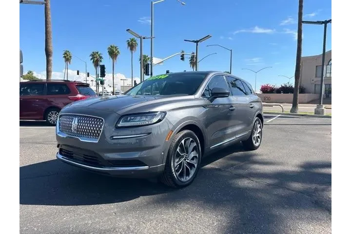 $35835 : Lincoln Nautilus 2021 AWD Re image 2