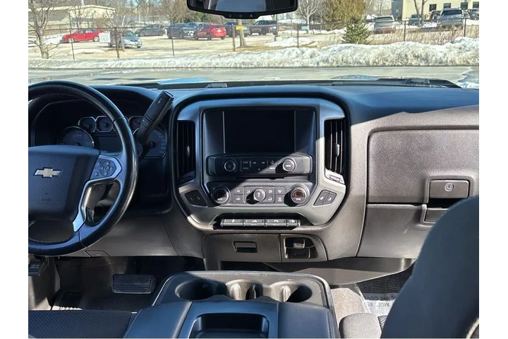$21996 : 2019 Silverado 1500 LD LT image 3