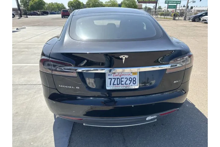 $14999 : 2015 Model S 85D image 5