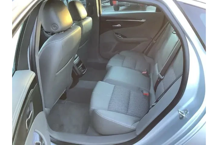 $19950 : Chevrolet Impala 2019 LS Fle image 9