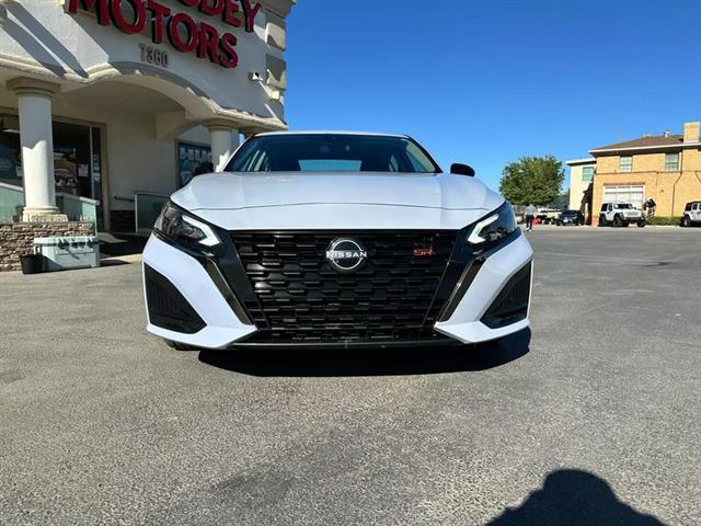 $24995 : Pre-Owned 2023 Altima 2.5 SR image 3