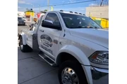 OFRECEMOS SERVICIO DE TOWING** en Miami