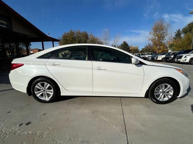 $7498 : 2013 Sonata GLS image 10