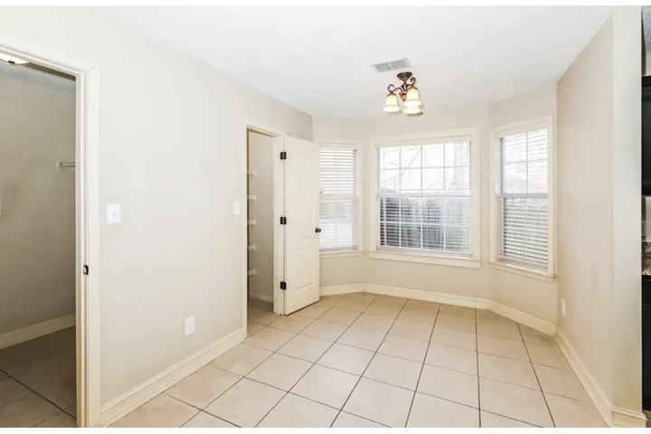 $1500 : Apply Now Home For Rent!! image 2