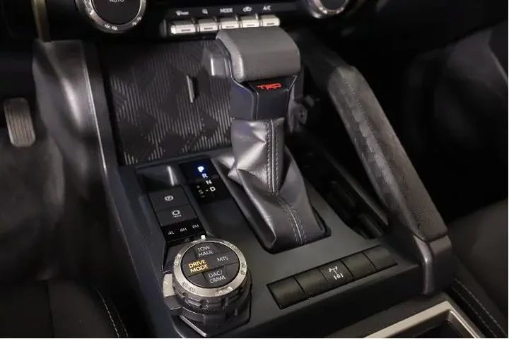 $38889 : Toyota Tacoma 2025 4x4 SR5 4 image 7