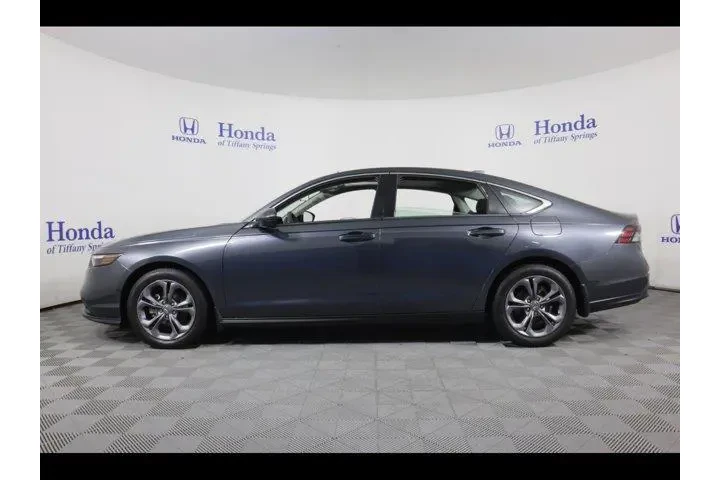 $24875 : Honda Accord 2023 EX 4dr Sed image 4