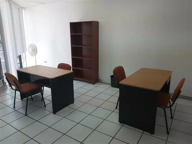$4640 : oficinas en renta image 1