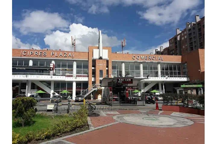 $320000000 : Arriendo local comercial image 1