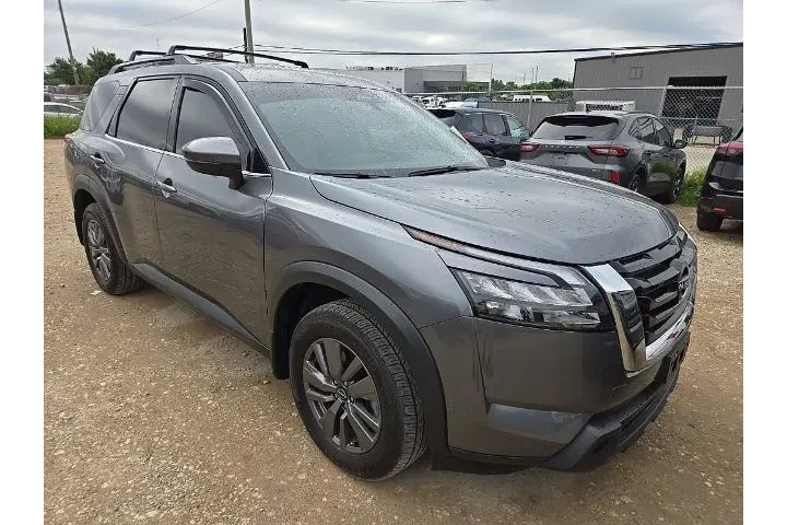 $31981 : Nissan Pathfinder 2025 SV 4d image 4
