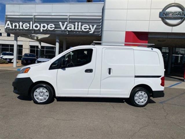 $17888 : 2017 Nissan NV image 4