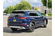 $33900 : Mitsubishi Outlander PHEV 20 thumbnail