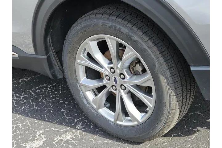 Ford Explorer 2022 AWD Limit image 7