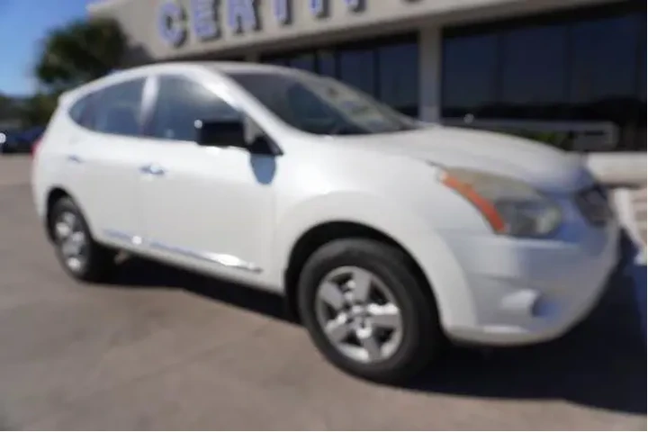 $9988 : Nissan Rogue 2013 S 4dr Cros image 1