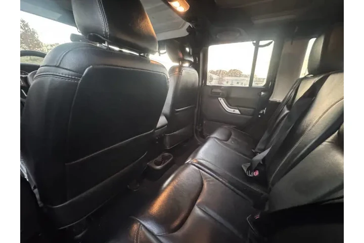 $10999 : 2013 Wrangler Unlimited Sahara image 8