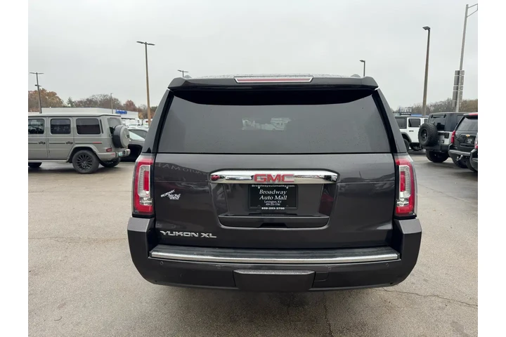$16980 : 2016 GMC Yukon XL 4WD 4dr Den image 3
