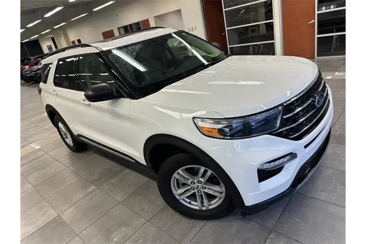 $32500 : Ford Explorer 2023 AWD XLT 4 image 9