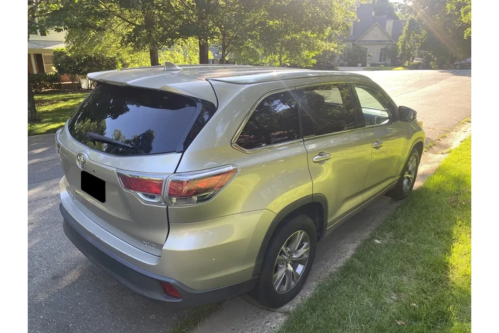 $9900 : 2014 Toyota Highlander XLE image 4