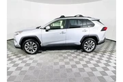 $39900 : Toyota RAV4 2025 AWD XLE Pre thumbnail