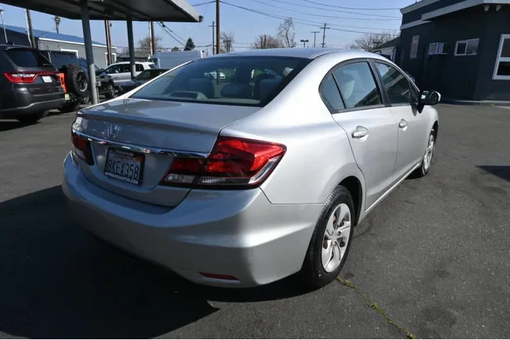 $9998 : 2015 Civic LX image 8