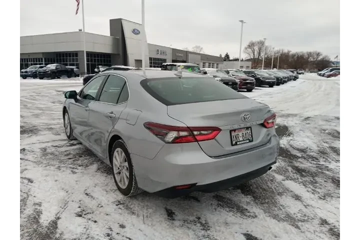 $20800 : Toyota Camry 2022 LE 4dr Sed image 9