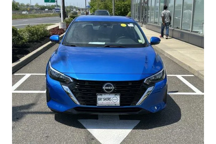 $19157 : Nissan Sentra 2025 SV 4dr Se image 4