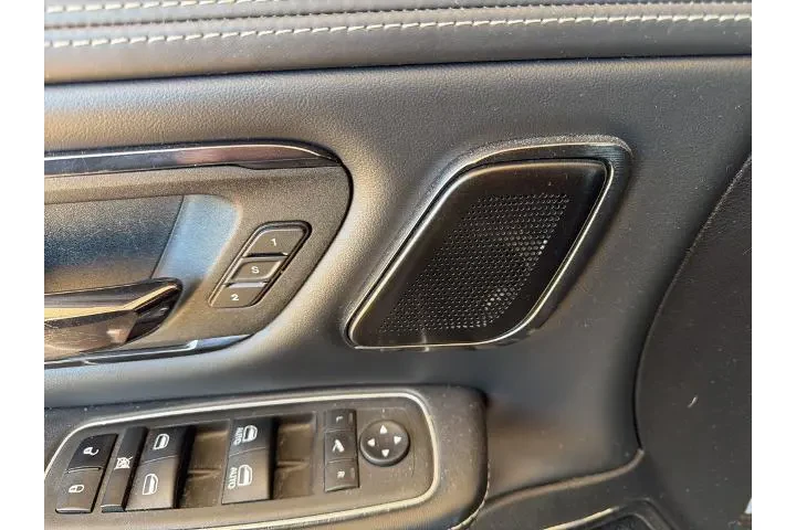 $35016 : Ram 1500 2022 4x4 Limited 4d image 7