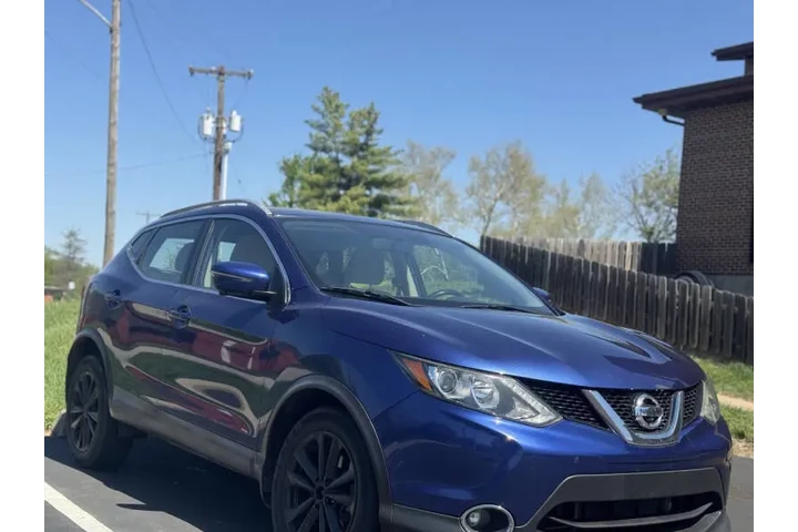 $7999 : 2017 Rogue Sport SV image 4