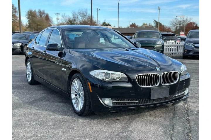 2011 BMW 5 SERIES 535I SEDAN image 7