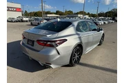 $24980 : 2023 Camry SE 4D thumbnail