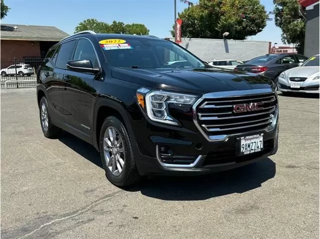 2022 GMC Terrain SLT image 1