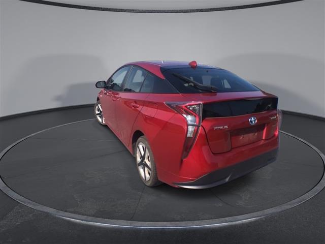 $13600 : PRE-OWNED 2016 TOYOTA PRIUS F image 7