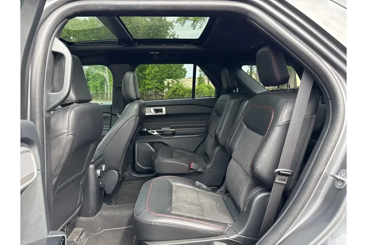 $31995 : Ford Explorer 2022 AWD ST-Li image 7