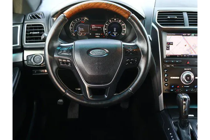 $18888 : Ford Explorer 2016 AWD Plati image 8