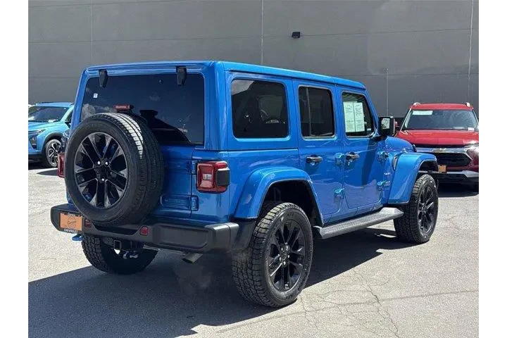 $24700 : Jeep Wrangler Unlimited 2022 image 3