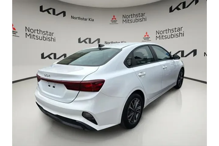 $17490 : Kia Forte 2024 LX 4dr Sedan image 6