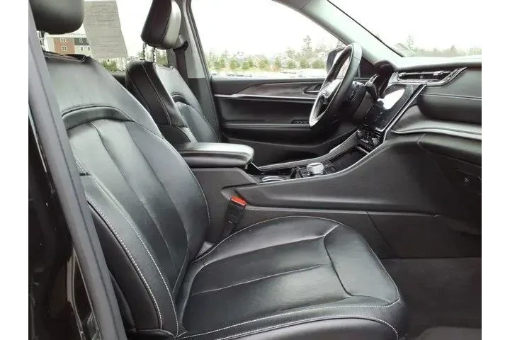 $27825 : Jeep Grand Cherokee L 2021 4 image 5