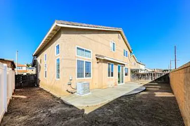 $3090 : Suitable 5 bedroom apartment image 10