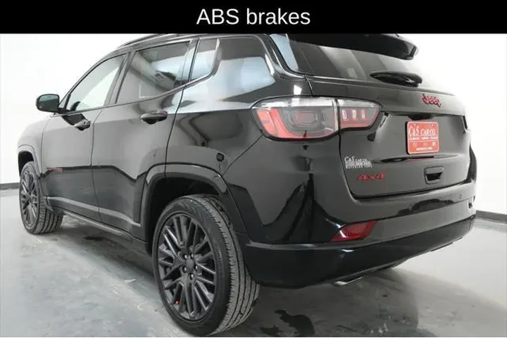 $22344 : Jeep Compass 2023 4x4 (Red) image 6