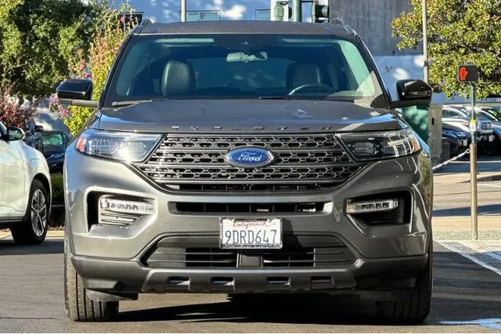 $27971 : Ford Explorer 2022 AWD XLT 4 image 6