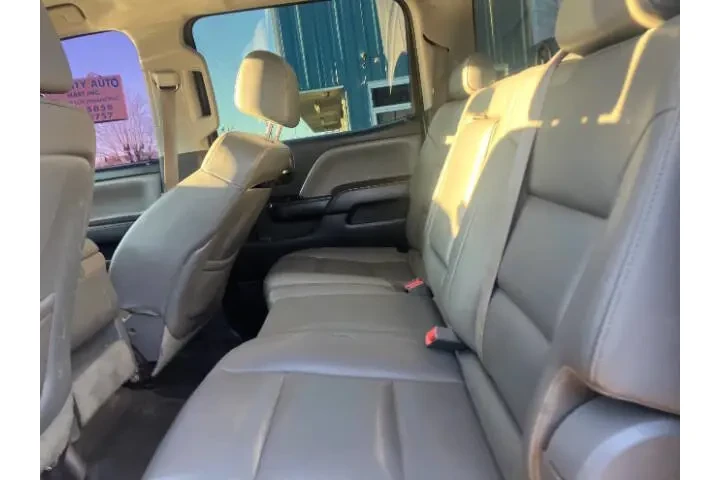 $18500 : 2015 Silverado 2500HD image 7