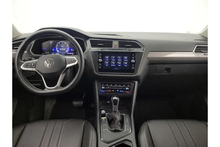 $22998 : Volkswagen Tiguan 2024 Wolfs image 9