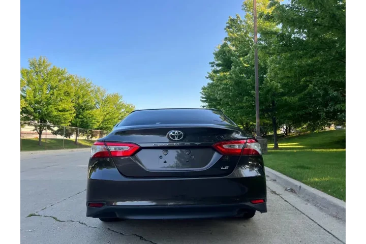 $12991 : 2018 Camry LE image 5