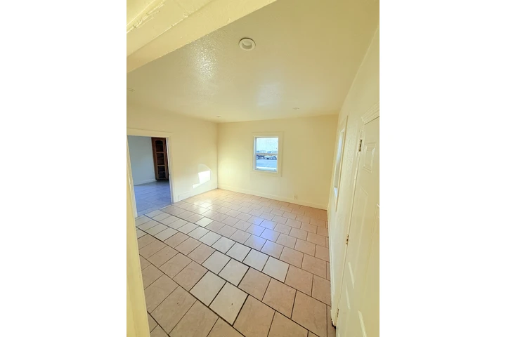 $2500 : Casa amplia de dos recamaras image 3