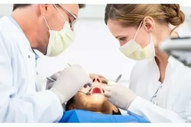 SERVICIO DENTAL DE EMERGENCIA en Orange County